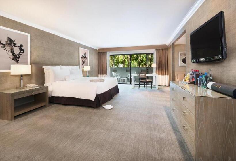 Executive Junior Suite, Luxe Sunset Boulevard