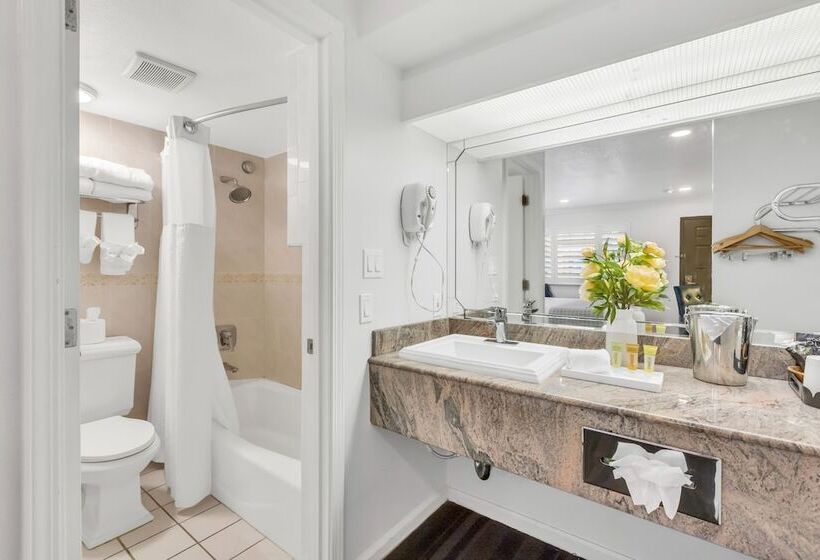 اتاق استاندارد با تخت دوبل, Napa Valley Hotel & Suites