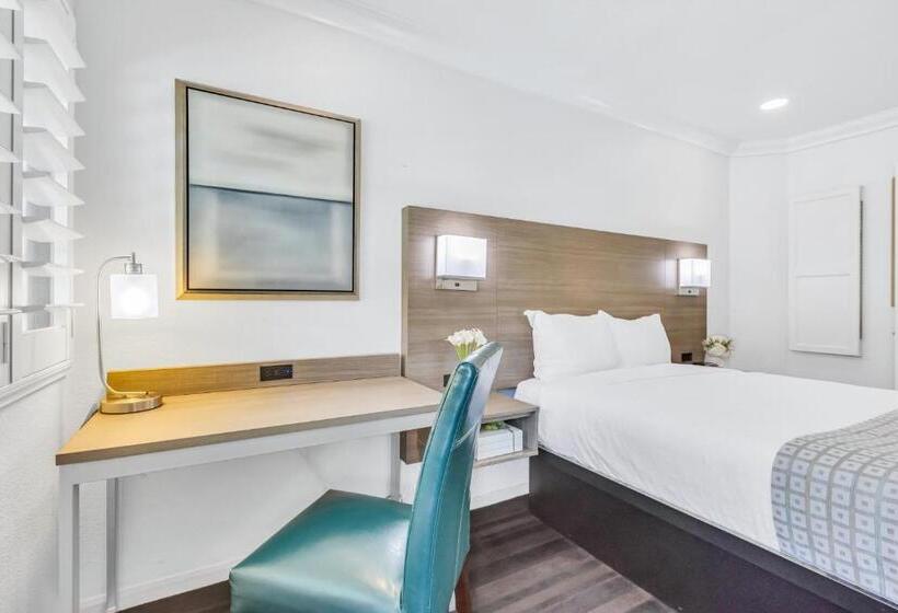 اتاق استاندارد, Napa Valley Hotel & Suites
