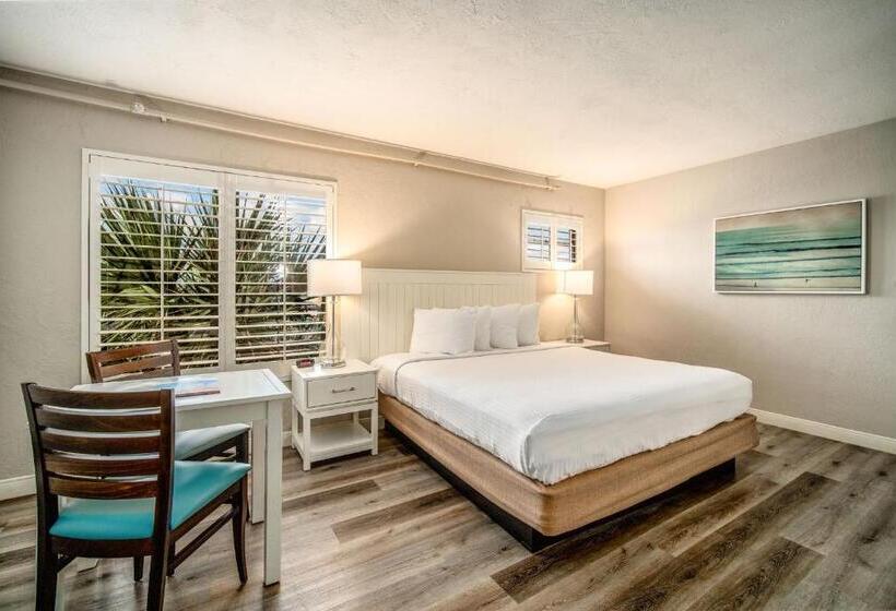 اتاق استاندارد با تخت بزرگ, Perry S Oceanedge Resort