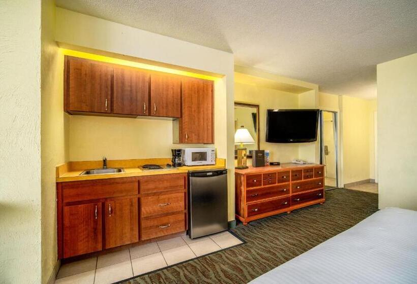 اتاق استاندارد با تخت بزرگ, Perry S Oceanedge Resort