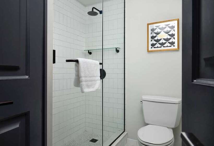 اتاق عادی, Phillips Kansas City Curio Collection By Hilton