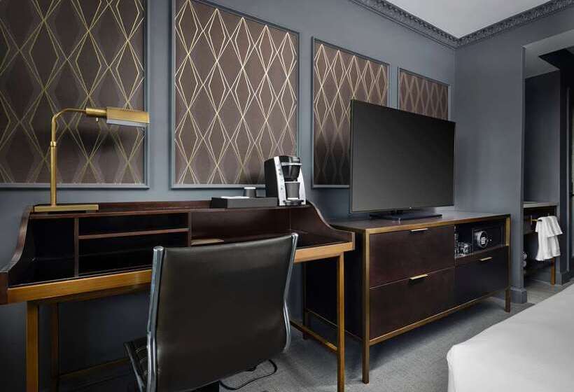 اتاق عادی, Phillips Kansas City Curio Collection By Hilton