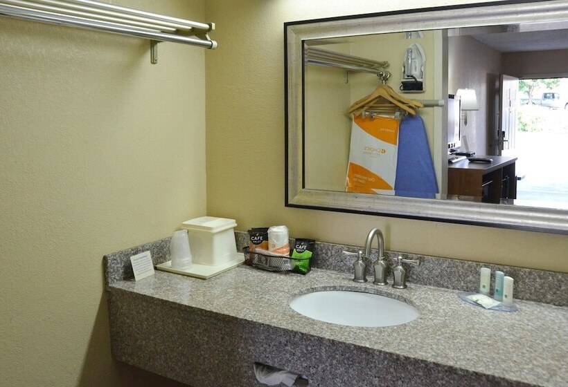 اتاق استاندارد با 2 تخت دوبل, Quality Inn