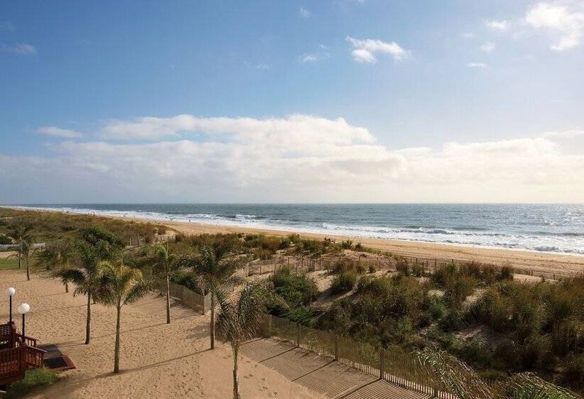 اتاق استاندارد با چشم‌انداز دریا, Quality Inn Oceanfront