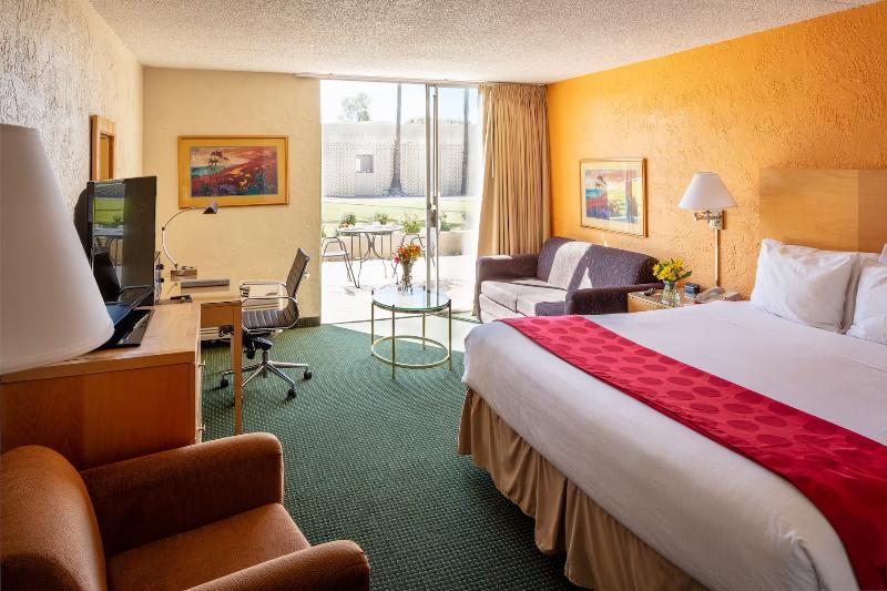 سوئیت با تخت بزرگ, Ramada By Wyndham Tucson