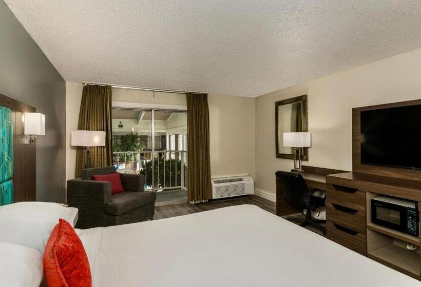 اتاق استاندارد با تخت بزرگ, Red Lion Hotel Pocatello