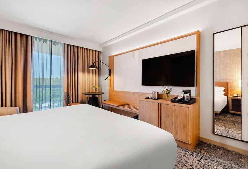 اتاق استاندارد با تخت دوبل, Sheraton Chapel Hill