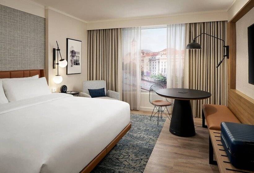 اتاق استاندارد با تخت دوبل, Sheraton Chapel Hill