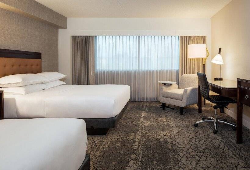 اتاق استاندارد با 2 تخت دوبل, Sheraton Detroit Metro Airport