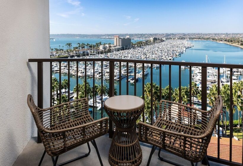 اتاق لوکس با چشم‌انداز, Sheraton San Diego Resort
