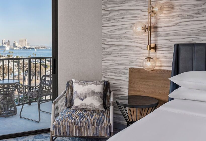 اتاق لوکس با چشم‌انداز, Sheraton San Diego Resort
