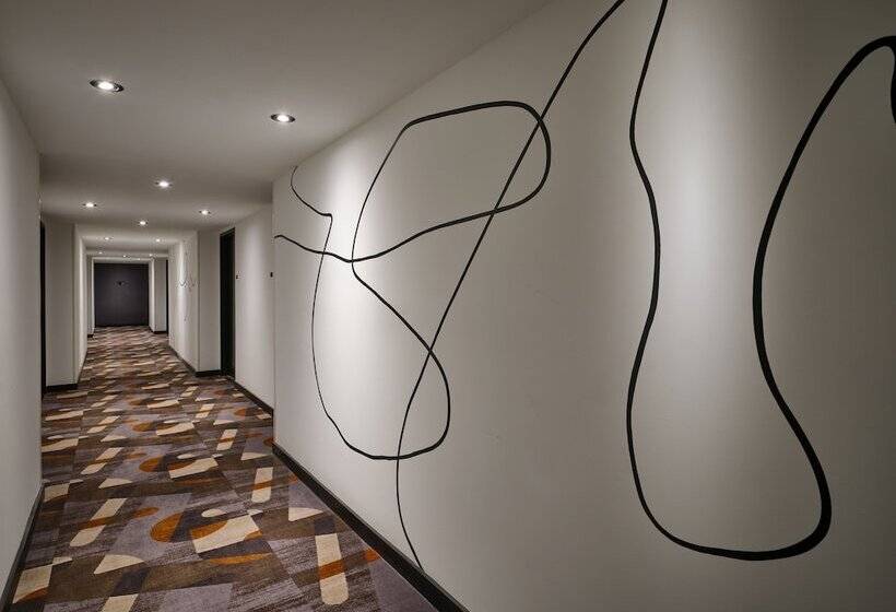 اتاق استاندارد با تخت دوبل برای معلولان, The Landing At Hampton Marina, Tapestry Collection By Hilton