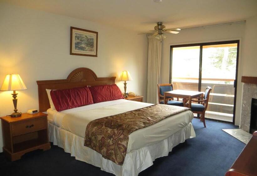 اتاق لوکس با تخت بزرگ, The Monarch Resort