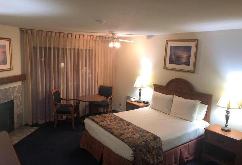 اتاق لوکس با تخت بزرگ, The Monarch Resort
