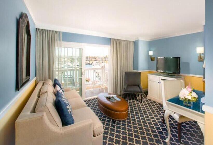 استودیو استاندارد با چشم‌انداز, Portofino Hotel & Marina
