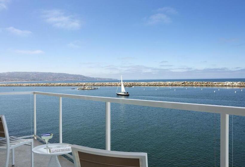 استودیوی استاندارد با چشم‌انداز دریا, Portofino Hotel & Marina