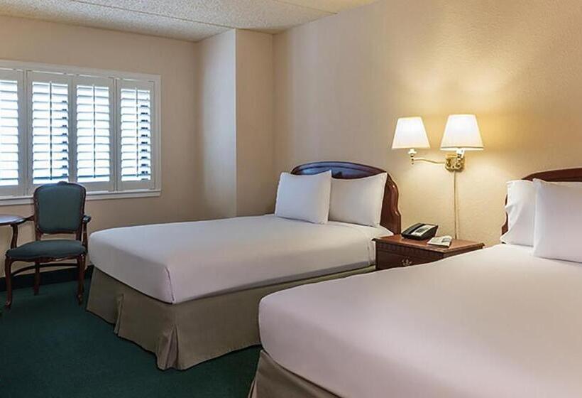 Classic Room, Tropicana Laughlin