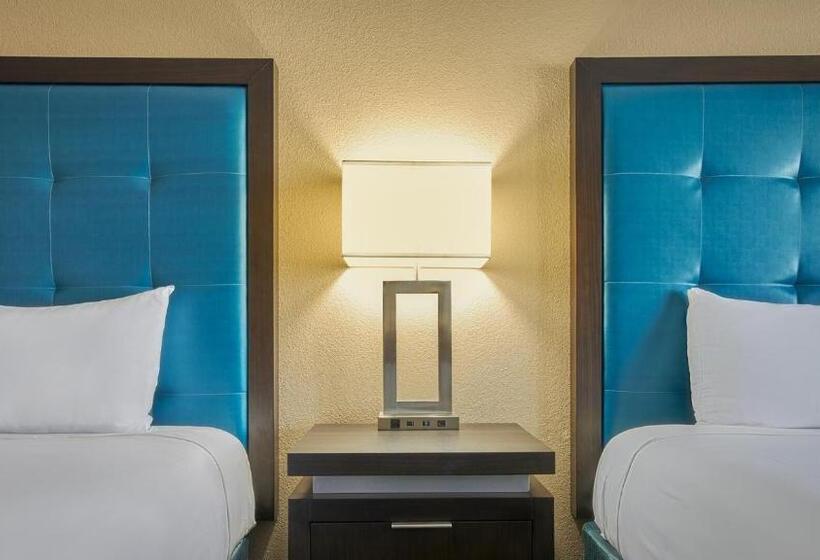 Premium Room, Tropicana Laughlin