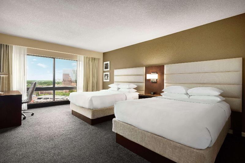 اتاق استاندارد با تخت بزرگ, Tropicana Laughlin