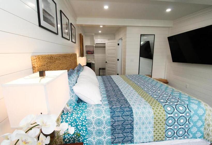 استودیو استاندارد با چشم‌انداز باغ, Pelican Post At Anna Maria Island Inn