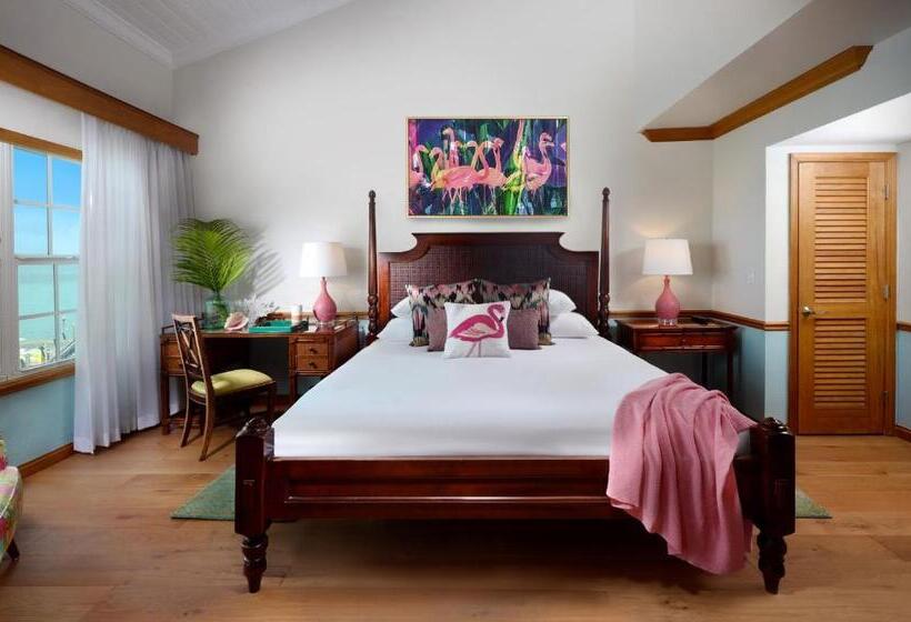 سوییت, Ocean Key Resort & Spa