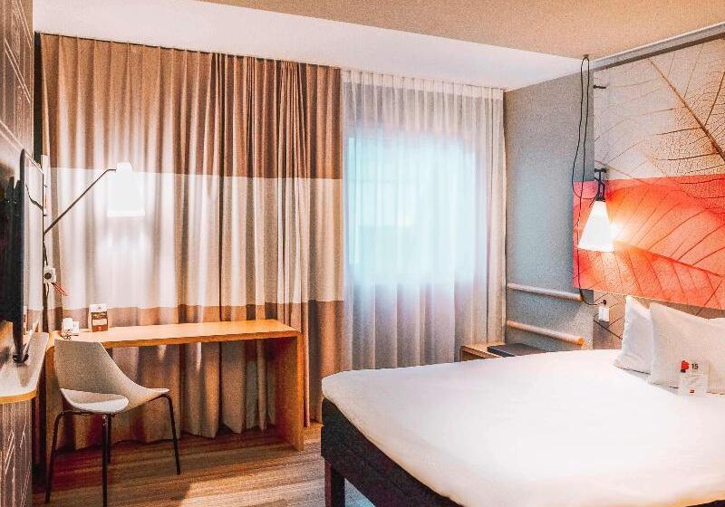 اتاق استاندارد با چشم‌انداز دریا, Holiday Inn Express & Suites Oceanfront Daytona Beach Shores, An Ihg