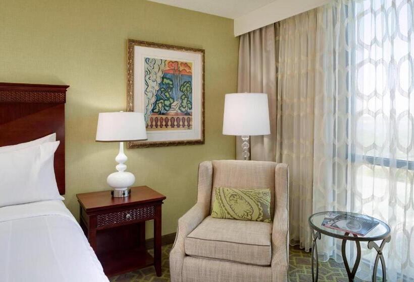 اتاق استاندارد با تخت بزرگ, Charleston Marriott