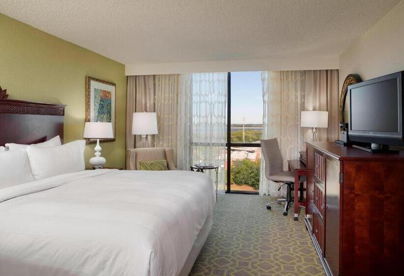 اتاق استاندارد با تخت بزرگ, Charleston Marriott