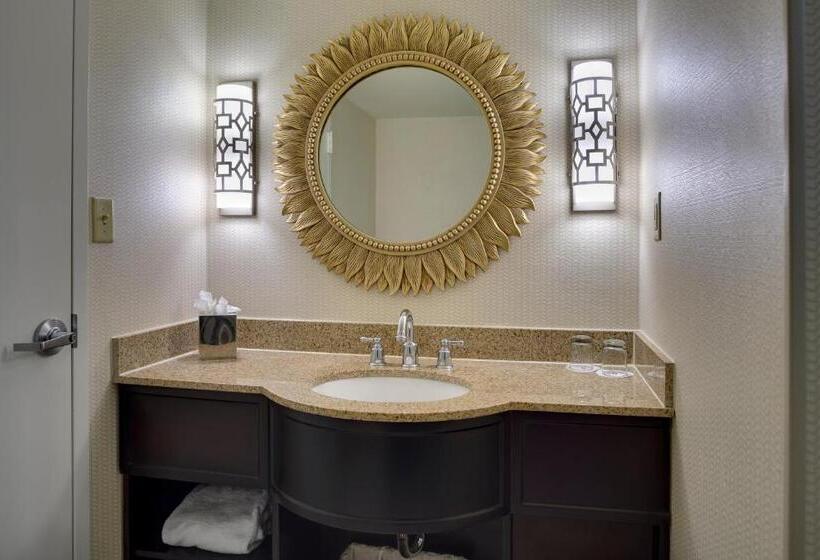 اتاق استاندارد برای معلولان, Charleston Marriott