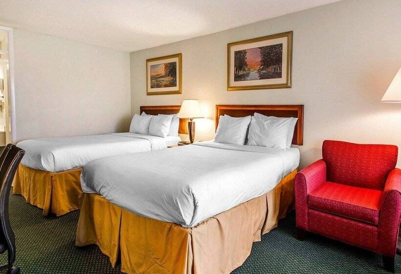 اتاق استاندارد با 2 تخت دوبل, Clarion Inn & Suites Dothan South