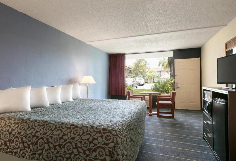 Habitació Estàndard Llit King, Days Inn By Wyndham Clearwater/central