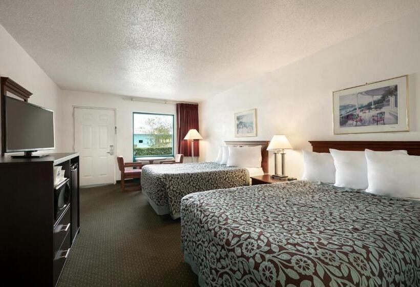 Chambre Standard 2 Lits Doubles, Days Inn By Wyndham Clearwater/central