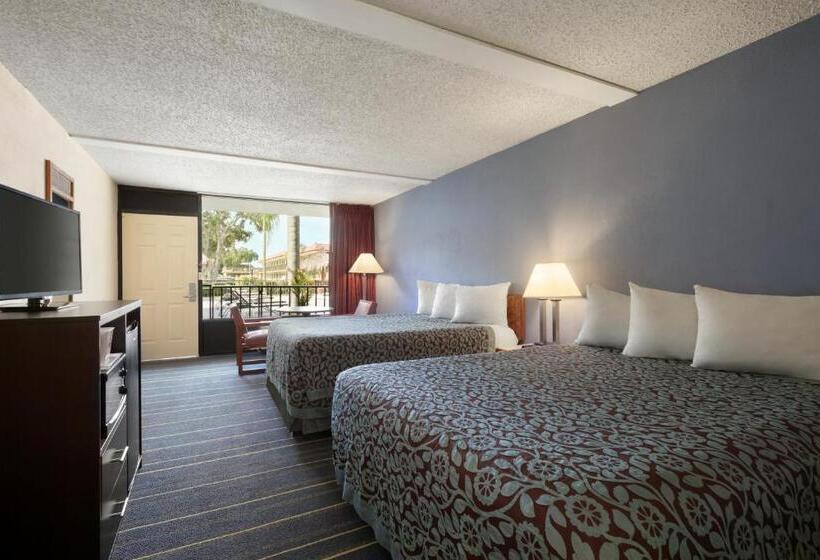 Chambre Deluxe Adaptée aux Personnes à Mobilité Réduite, Days Inn By Wyndham Clearwater/central