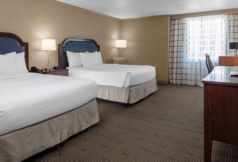 غرفه قياسيه سريرين مزدوجين, Doubletree By Hilton Burlington Vermont