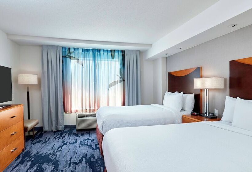 ２ダブルベッドのスタンダードルーム, Fairfield Inn & Suites Indianapolis Downtown