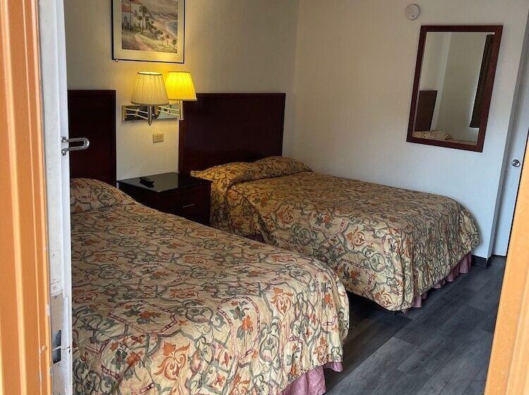 اتاق استاندارد, Farmington Inn