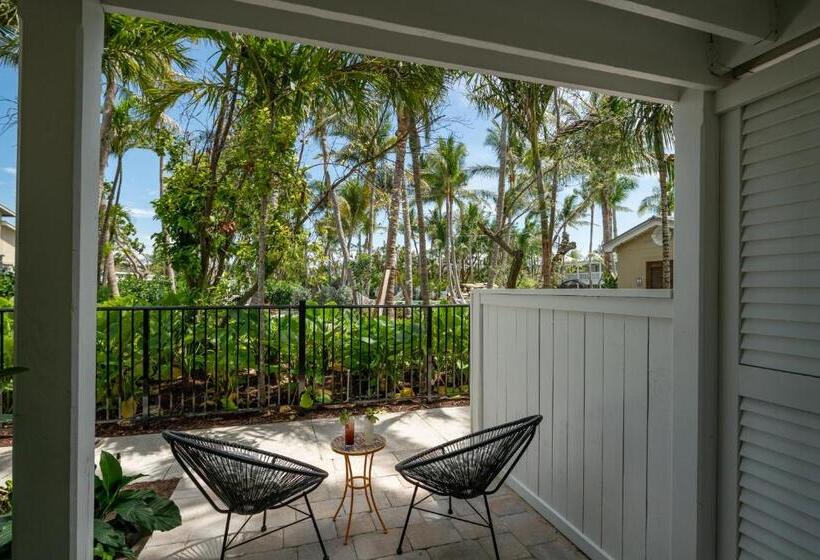 Standard Studio King Bed, Havana Cabana At Key West