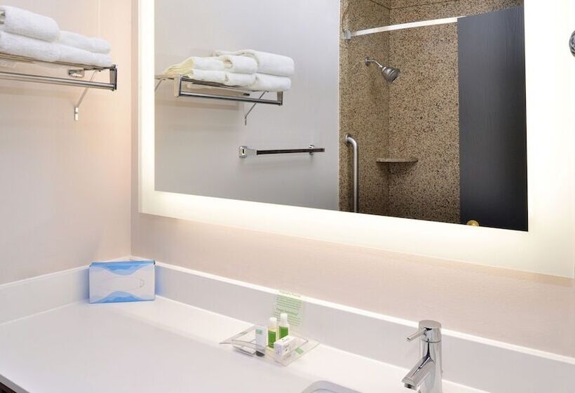 اتاق استاندارد با 2 تخت دوبل, Holiday Inn Great Falls Convention Center, An Ihg