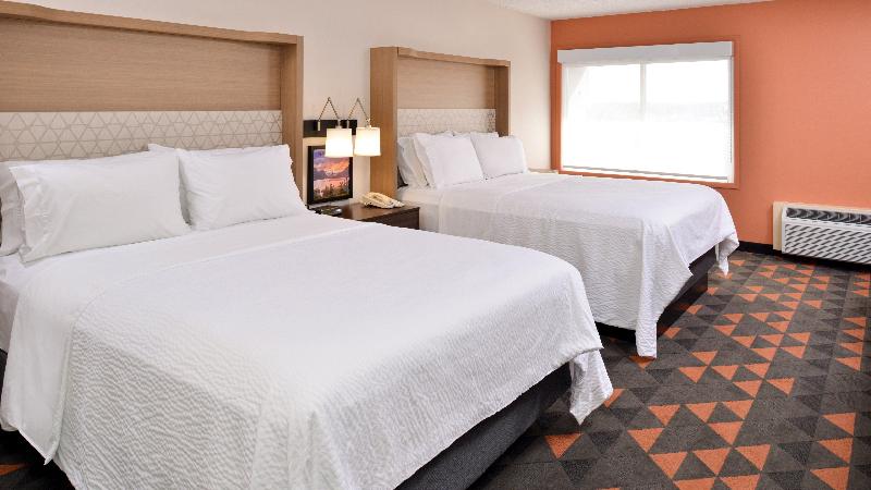 اتاق استاندارد با چشم‌انداز استخر, Holiday Inn Great Falls Convention Center, An Ihg