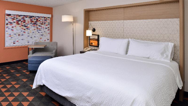 اتاق استاندارد با تخت بزرگ برای معلولان, Holiday Inn Great Falls Convention Center, An Ihg