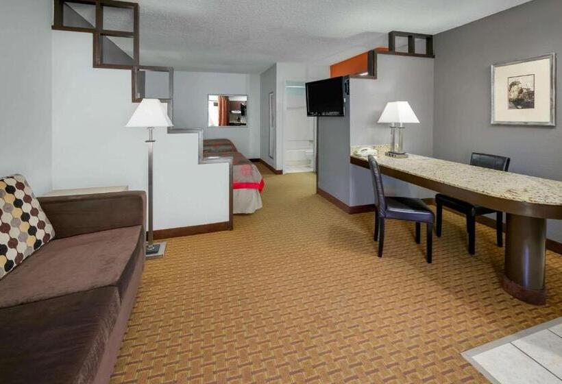 سوییت, Ramada By Wyndham El Paso