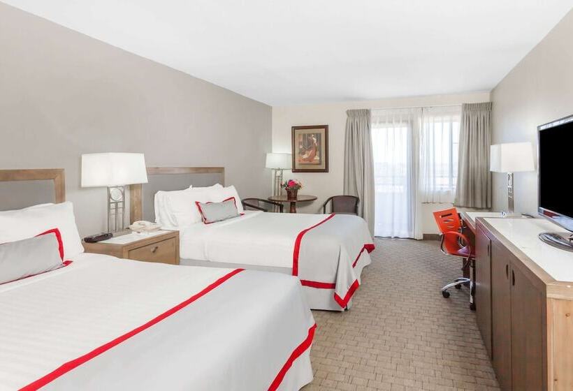 Junior Suite, Ramada Plaza By Wyndham Garden Grove/anaheim South