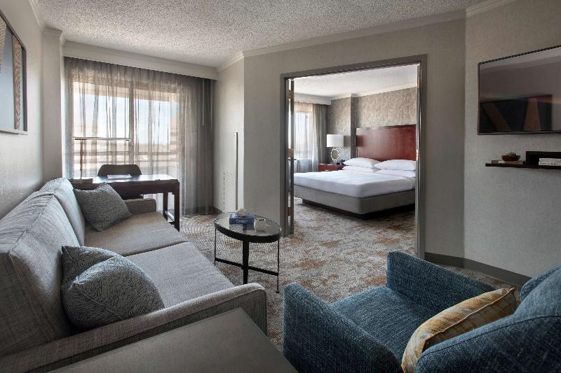 اتاق استاندارد با تخت بزرگ, Ramada Plaza By Wyndham Garden Grove/anaheim South