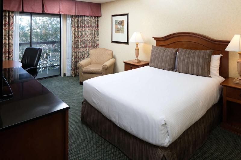 اتاق پرمیوم, Red Lion Hotel Redding