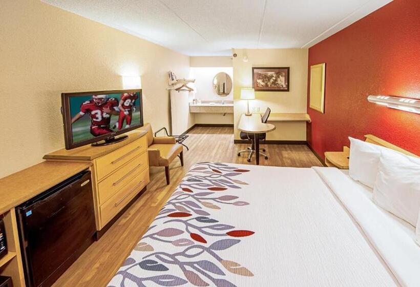 اتاق سوپریور با تخت بزرگ, Red Roof Inn Erie  I90