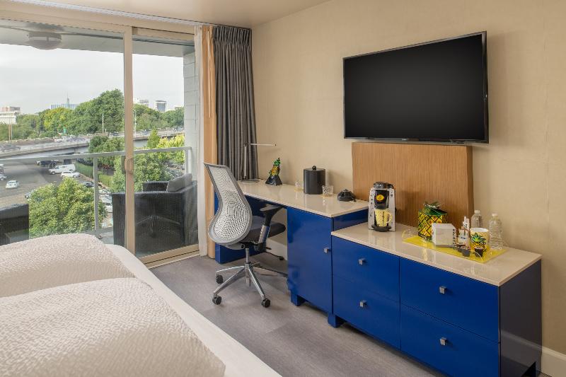 اتاق استاندارد با بالکن, Staypineapple, Hotel Rose, Downtown Portland