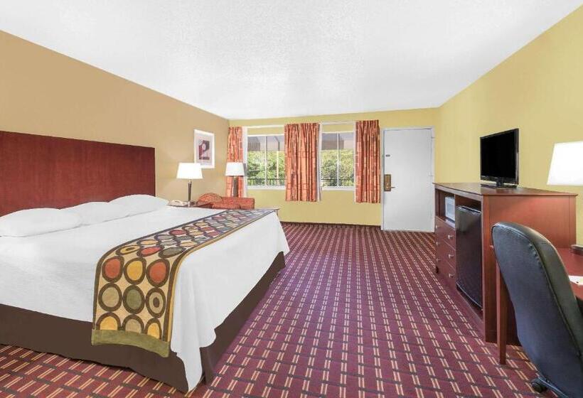 اتاق استاندارد با تخت بزرگ برای معلولان, Super 8 By Wyndham Kerrville Tx