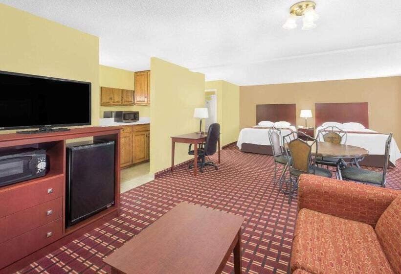 سوییت لوکس, Super 8 By Wyndham Kerrville Tx