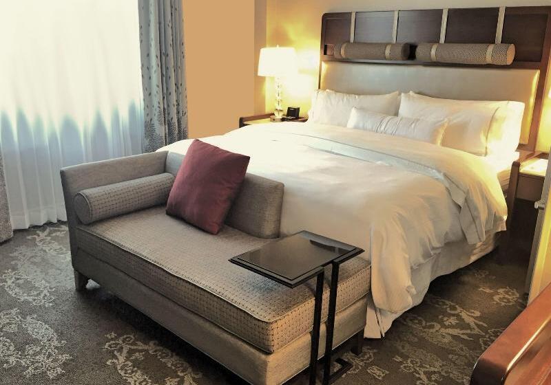 Standard Studio King Bed, The Westin San Jose